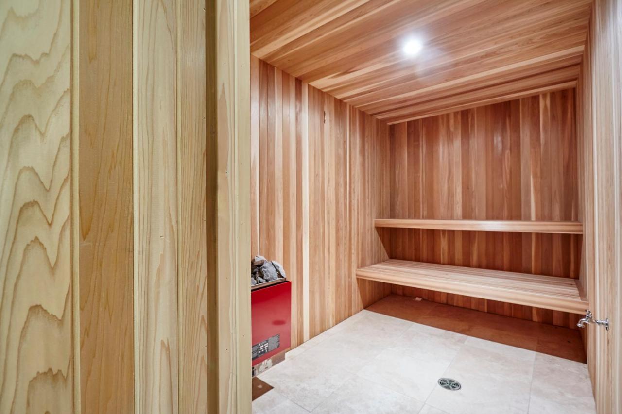 Elegant Apartment With Sauna Toronto Eksteriør bilde